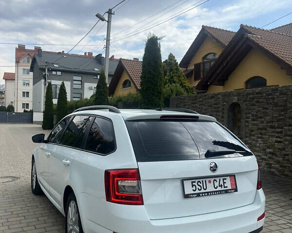 Білий Шкода Октавія, об'ємом двигуна 1.6 л та пробігом 172 тис. км за 9400 $, фото 18 на Automoto.ua