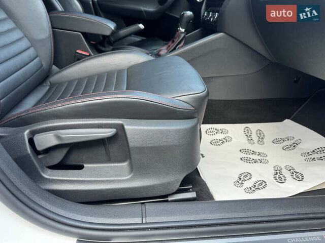 Белый Шкода Октавия, объемом двигателя 1.98 л и пробегом 199 тыс. км за 13500 $, фото 75 на Automoto.ua