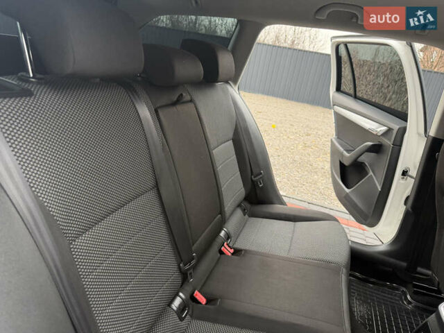 Белый Шкода Октавия, объемом двигателя 1.6 л и пробегом 250 тыс. км за 10700 $, фото 16 на Automoto.ua