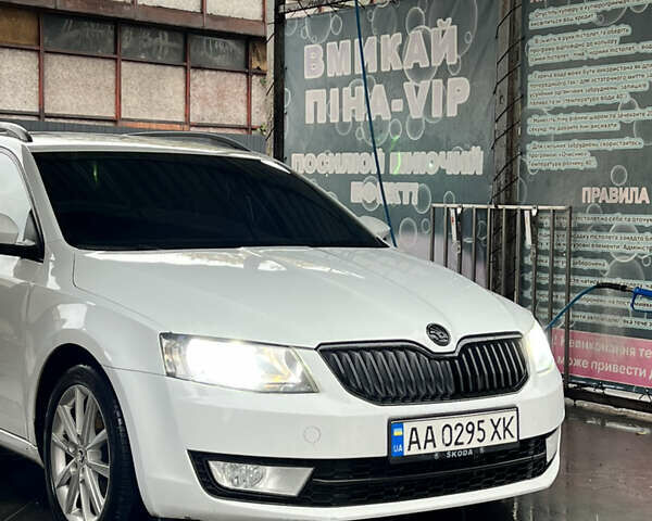 Белый Шкода Октавия, объемом двигателя 1.97 л и пробегом 360 тыс. км за 12100 $, фото 1 на Automoto.ua