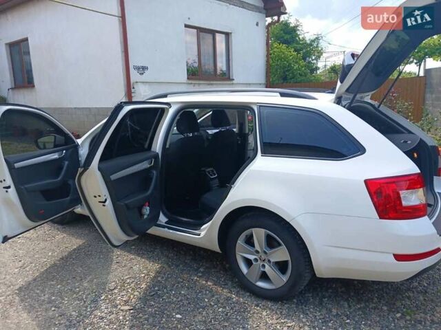 Белый Шкода Октавия, объемом двигателя 1.6 л и пробегом 260 тыс. км за 10700 $, фото 11 на Automoto.ua
