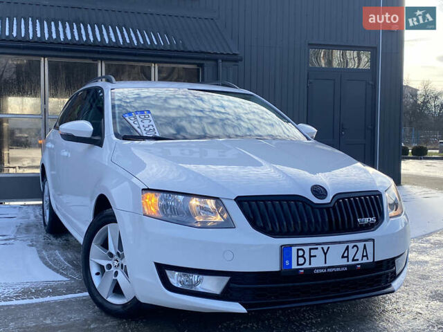 Белый Шкода Октавия, объемом двигателя 1.6 л и пробегом 236 тыс. км за 9799 $, фото 7 на Automoto.ua