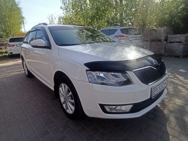 Белый Шкода Октавия, объемом двигателя 1.6 л и пробегом 265 тыс. км за 9200 $, фото 3 на Automoto.ua