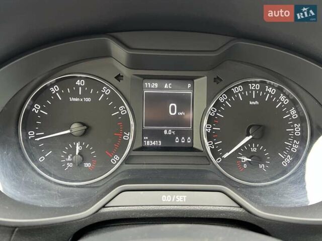 Белый Шкода Октавия, объемом двигателя 1.8 л и пробегом 182 тыс. км за 11650 $, фото 129 на Automoto.ua