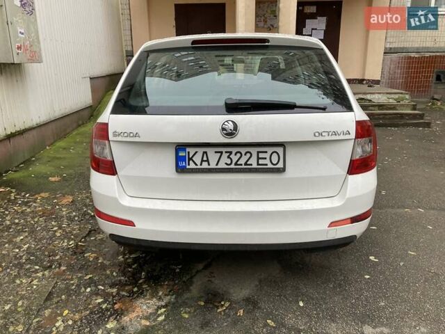 Белый Шкода Октавия, объемом двигателя 1.2 л и пробегом 114 тыс. км за 10500 $, фото 5 на Automoto.ua