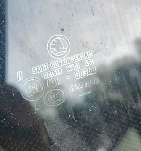 Белый Шкода Октавия, объемом двигателя 1.97 л и пробегом 296 тыс. км за 13100 $, фото 15 на Automoto.ua