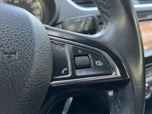 Белый Шкода Октавия, объемом двигателя 1.6 л и пробегом 260 тыс. км за 11200 $, фото 17 на Automoto.ua