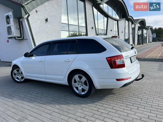 Білий Шкода Октавія, об'ємом двигуна 1.6 л та пробігом 248 тис. км за 10700 $, фото 13 на Automoto.ua