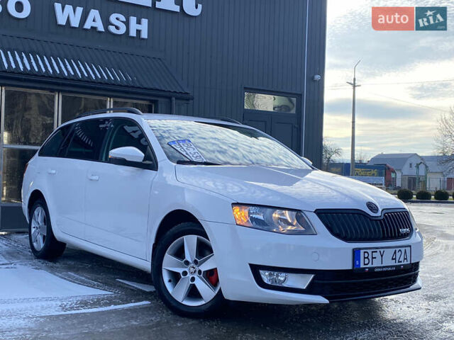 Белый Шкода Октавия, объемом двигателя 1.6 л и пробегом 236 тыс. км за 9799 $, фото 10 на Automoto.ua