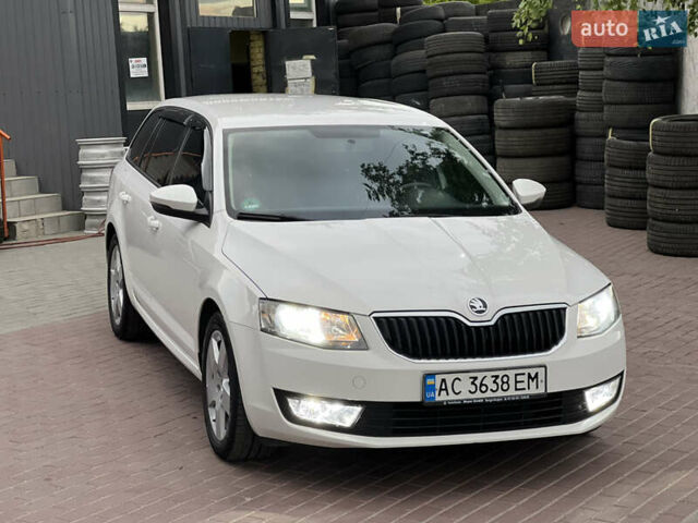 Белый Шкода Октавия, объемом двигателя 1.6 л и пробегом 240 тыс. км за 10300 $, фото 8 на Automoto.ua