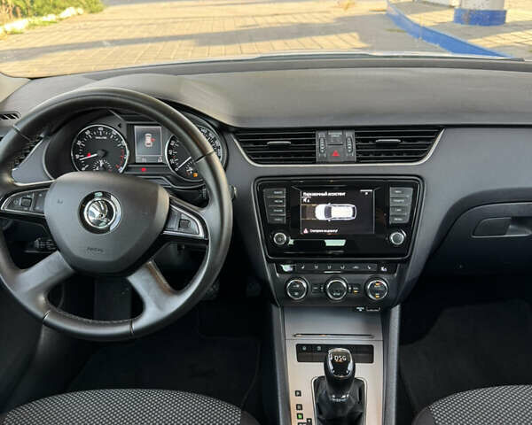 Белый Шкода Октавия, объемом двигателя 1.4 л и пробегом 197 тыс. км за 10400 $, фото 12 на Automoto.ua