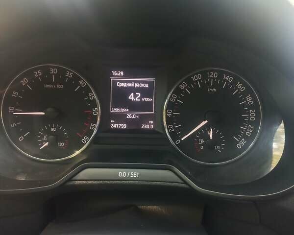 Белый Шкода Октавия, объемом двигателя 1.6 л и пробегом 241 тыс. км за 11300 $, фото 16 на Automoto.ua