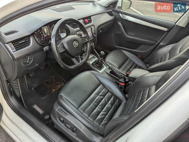 Белый Шкода Октавия, объемом двигателя 1.6 л и пробегом 338 тыс. км за 10399 $, фото 43 на Automoto.ua