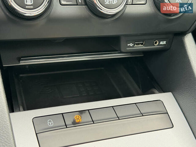 Білий Шкода Октавія, об'ємом двигуна 1.6 л та пробігом 204 тис. км за 11299 $, фото 56 на Automoto.ua