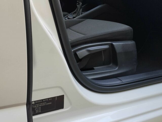 Шкода Октавія 2014 у Тернополі на Automoto.ua Білий Шкода Октавія, об'ємом двигуна 1.2 л та пробігом 218 тис. км за 8200 $, фото 13 на Automoto.ua