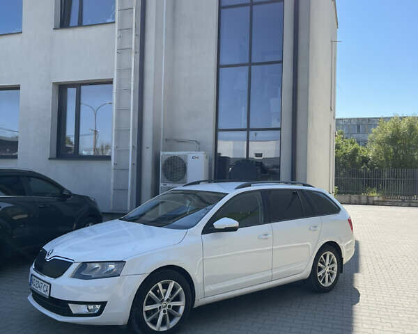 Белый Шкода Октавия, объемом двигателя 1.6 л и пробегом 340 тыс. км за 9700 $, фото 1 на Automoto.ua