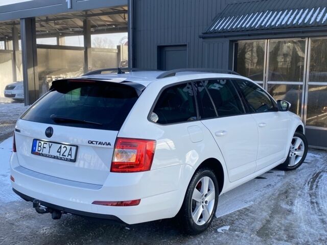 Белый Шкода Октавия, объемом двигателя 1.6 л и пробегом 380 тыс. км за 9799 $, фото 14 на Automoto.ua