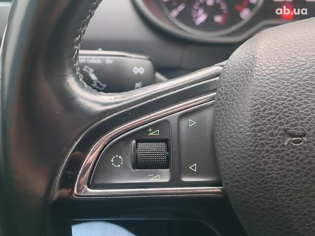 Білий Шкода Октавія, об'ємом двигуна 2 л та пробігом 328 тис. км за 8990 $, фото 18 на Automoto.ua