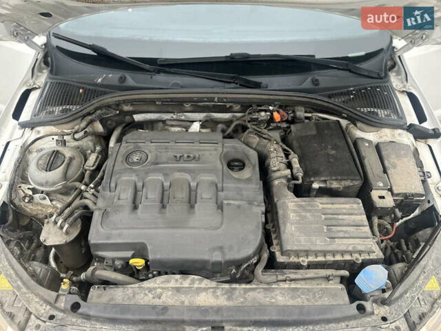 Білий Шкода Октавія, об'ємом двигуна 1.6 л та пробігом 284 тис. км за 8600 $, фото 38 на Automoto.ua