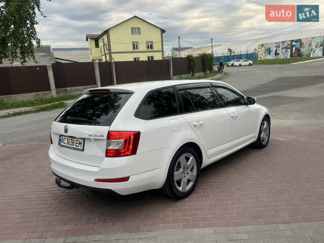 Белый Шкода Октавия, объемом двигателя 1.6 л и пробегом 242 тыс. км за 10300 $, фото 58 на Automoto.ua