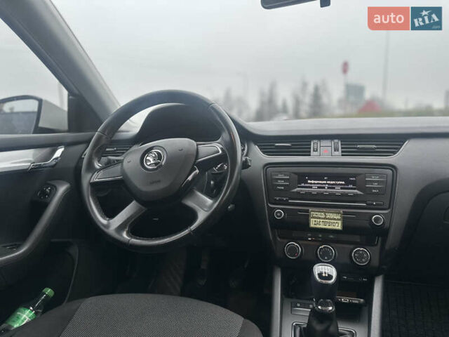 Білий Шкода Октавія, об'ємом двигуна 1.6 л та пробігом 284 тис. км за 8600 $, фото 31 на Automoto.ua