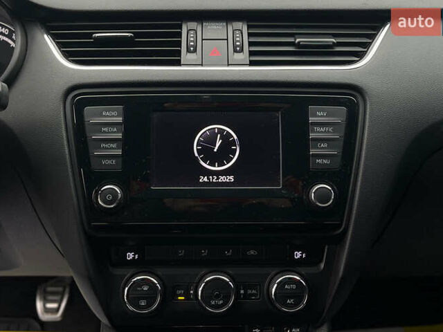 Белый Шкода Октавия, объемом двигателя 1.97 л и пробегом 246 тыс. км за 12400 $, фото 14 на Automoto.ua