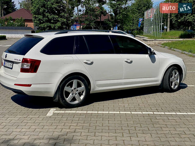 Белый Шкода Октавия, объемом двигателя 1.6 л и пробегом 237 тыс. км за 8750 $, фото 4 на Automoto.ua