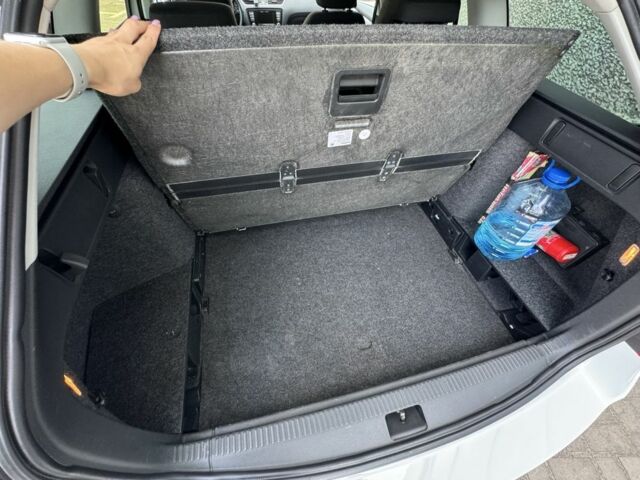 Білий Шкода Октавія, об'ємом двигуна 1.4 л та пробігом 285 тис. км за 10000 $, фото 9 на Automoto.ua