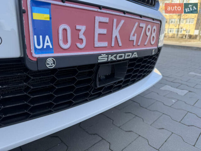 Белый Шкода Октавия, объемом двигателя 1.98 л и пробегом 199 тыс. км за 13500 $, фото 22 на Automoto.ua