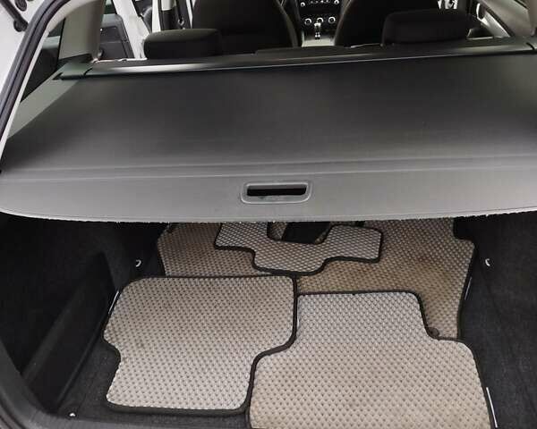 Шкода Октавия 2014 в Казатине на Automoto.ua Белый Шкода Октавия, объемом двигателя 1.97 л и пробегом 199 тыс. км за 11500 $, фото 36 на Automoto.ua