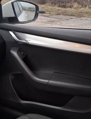 Белый Шкода Октавия, объемом двигателя 1.6 л и пробегом 289 тыс. км за 8700 $, фото 36 на Automoto.ua