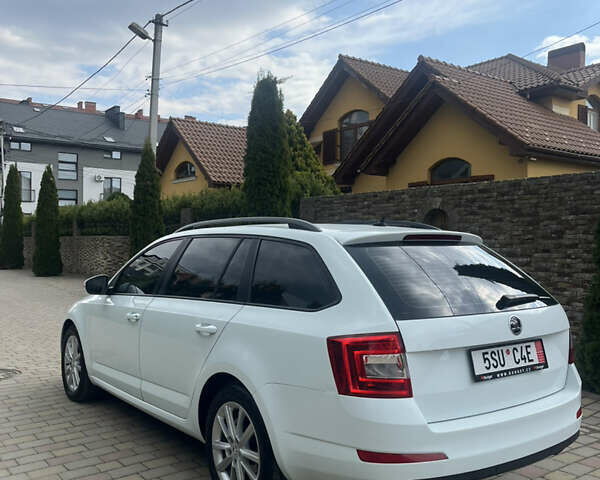Білий Шкода Октавія, об'ємом двигуна 1.6 л та пробігом 172 тис. км за 9400 $, фото 19 на Automoto.ua