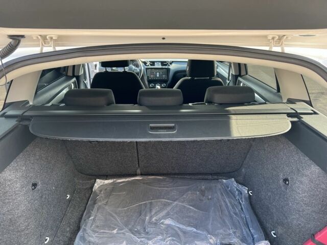 Белый Шкода Октавия, объемом двигателя 1.6 л и пробегом 250 тыс. км за 10500 $, фото 10 на Automoto.ua