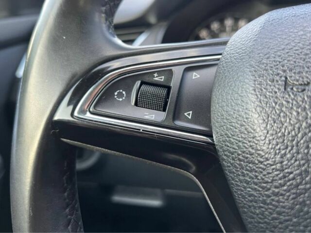 Белый Шкода Октавия, объемом двигателя 1.6 л и пробегом 260 тыс. км за 11200 $, фото 18 на Automoto.ua