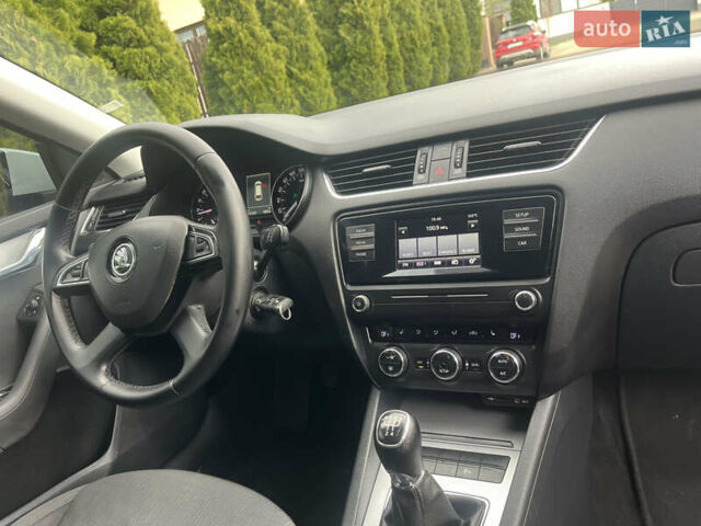 Білий Шкода Октавія, об'ємом двигуна 1.6 л та пробігом 172 тис. км за 9400 $, фото 33 на Automoto.ua