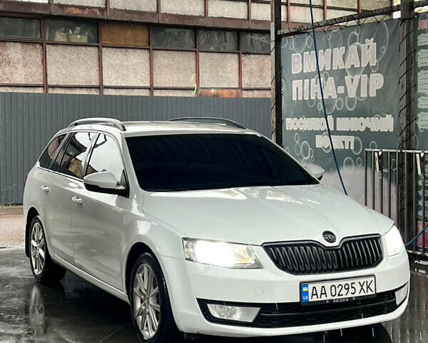 Белый Шкода Октавия, объемом двигателя 1.97 л и пробегом 360 тыс. км за 12100 $, фото 6 на Automoto.ua
