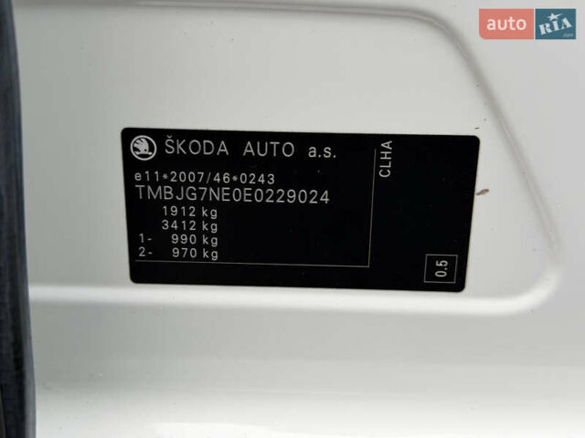 Білий Шкода Октавія, об'ємом двигуна 1.6 л та пробігом 204 тис. км за 11299 $, фото 61 на Automoto.ua