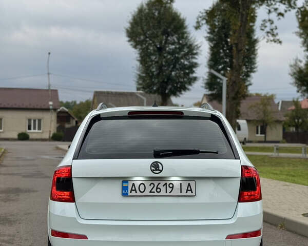 Білий Шкода Октавія, об'ємом двигуна 1.97 л та пробігом 312 тис. км за 11500 $, фото 7 на Automoto.ua