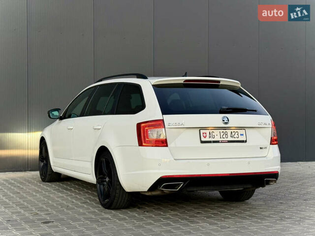Белый Шкода Октавия, объемом двигателя 2 л и пробегом 203 тыс. км за 14500 $, фото 7 на Automoto.ua