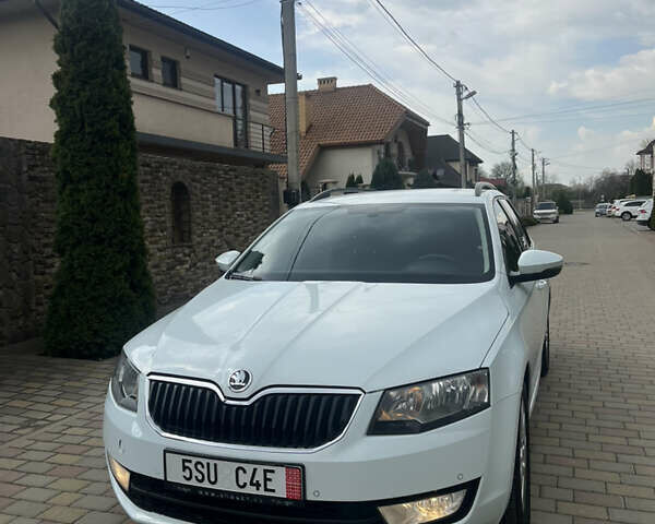 Білий Шкода Октавія, об'ємом двигуна 1.6 л та пробігом 172 тис. км за 9400 $, фото 20 на Automoto.ua