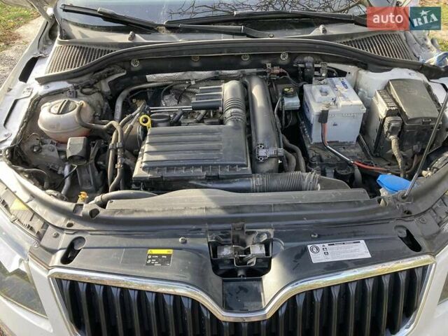 Белый Шкода Октавия, объемом двигателя 1.2 л и пробегом 114 тыс. км за 10500 $, фото 13 на Automoto.ua