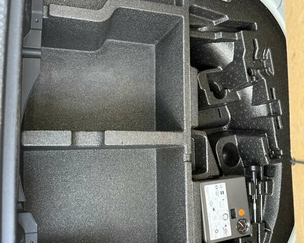 Белый Шкода Октавия, объемом двигателя 1.8 л и пробегом 182 тыс. км за 13000 $, фото 33 на Automoto.ua