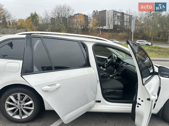 Белый Шкода Октавия, объемом двигателя 1.6 л и пробегом 232 тыс. км за 8800 $, фото 8 на Automoto.ua