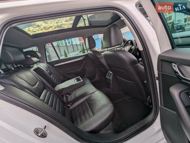 Белый Шкода Октавия, объемом двигателя 1.6 л и пробегом 338 тыс. км за 10399 $, фото 72 на Automoto.ua