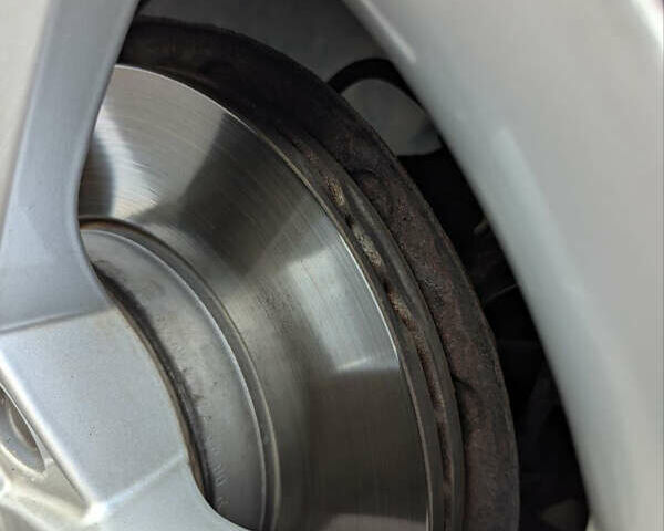 Белый Шкода Октавия, объемом двигателя 1.6 л и пробегом 338 тыс. км за 10399 $, фото 52 на Automoto.ua