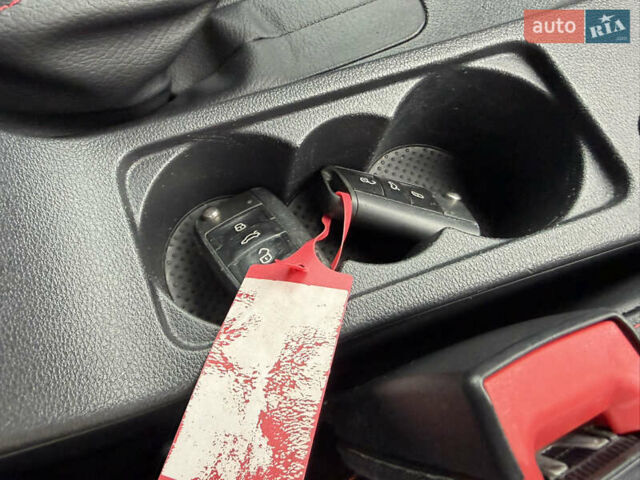 Белый Шкода Октавия, объемом двигателя 2 л и пробегом 230 тыс. км за 15300 $, фото 53 на Automoto.ua