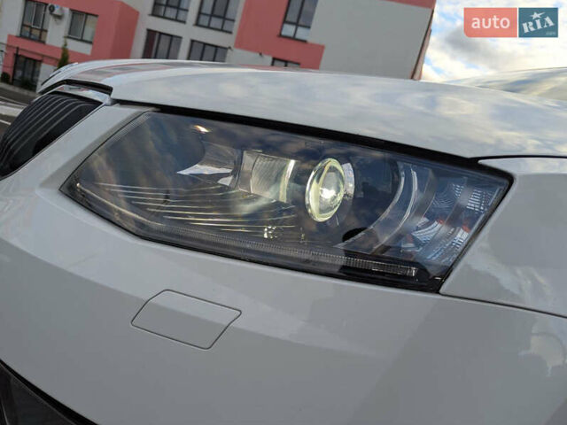 Белый Шкода Октавия, объемом двигателя 1.6 л и пробегом 338 тыс. км за 10399 $, фото 76 на Automoto.ua