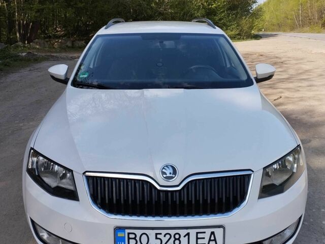 Шкода Октавія 2014 у Тернополі на Automoto.ua Білий Шкода Октавія, об'ємом двигуна 1.2 л та пробігом 218 тис. км за 8200 $, фото 1 на Automoto.ua