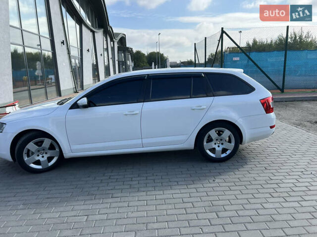 Білий Шкода Октавія, об'ємом двигуна 1.6 л та пробігом 248 тис. км за 10700 $, фото 16 на Automoto.ua