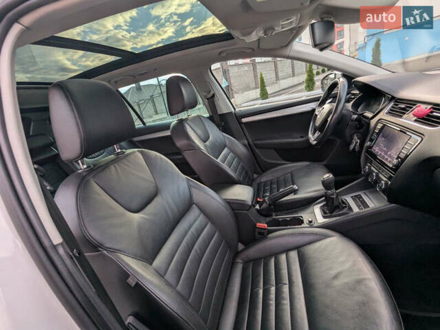 Белый Шкода Октавия, объемом двигателя 1.6 л и пробегом 338 тыс. км за 10399 $, фото 70 на Automoto.ua